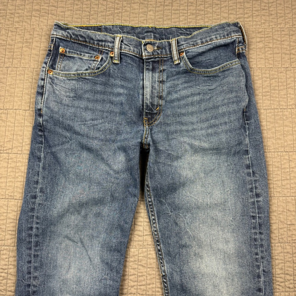 Levis 514 Straight Fit Jeans Men 32x30 Blue Medium Wash Denim Stretch Faded - Picture 2 of 12